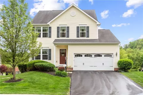 2058 Blackberry Ln, Valencia, PA 16059
