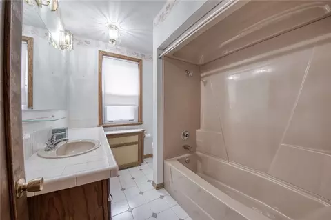 450 2nd St, Braddock, PA 15104 photo 36