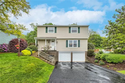 208 Wren Dr, Greensburg, PA 15601