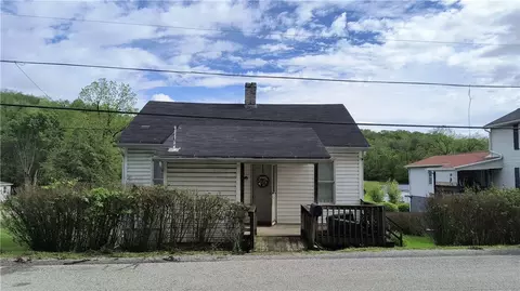 229 Amend Rd, Uniontown, PA 15401