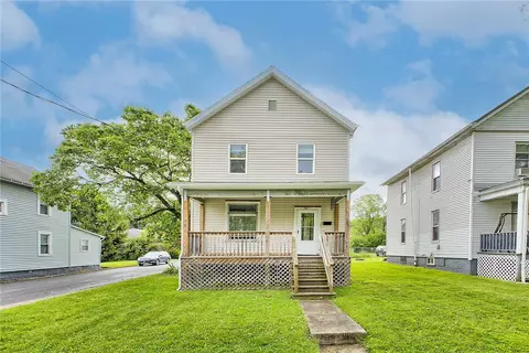 581 S 7th St, Indiana, PA 15701