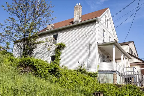 Exterior - 1604 Ridge Ave, Braddock, PA 15104 photo 2 of 8