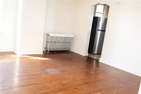 Living - 1604 Ridge Ave, Braddock, PA 15104 photo 3 of 5