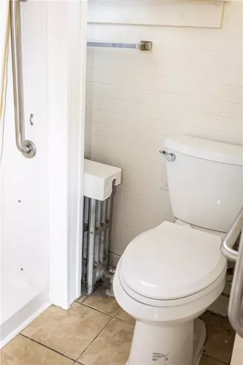 Bath - 1604 Ridge Ave, Braddock, PA 15104 photo 1 of 1
