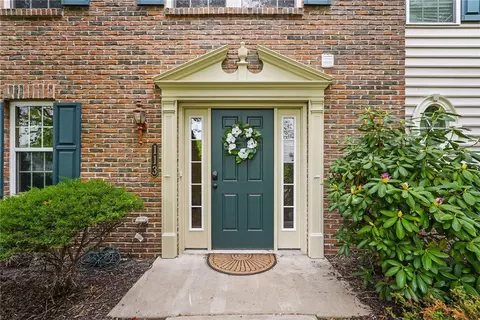 113 Lewisham Rd, Cranberry Township, PA 16066