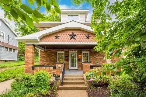 221 Magnolia Pl, Pittsburgh, PA 15228