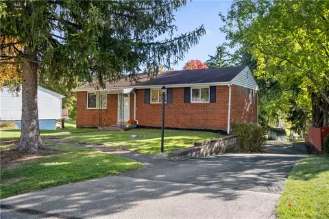 601 Dressel Rd, Allison Park, PA 15101