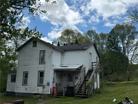 449 N Water Ave, Sharon, PA 16146