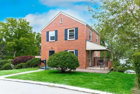 3264 Shadyway Dr, Pittsburgh, PA 15227