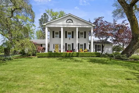 210 Lake Park Way, Conneaut Lake, PA 16316