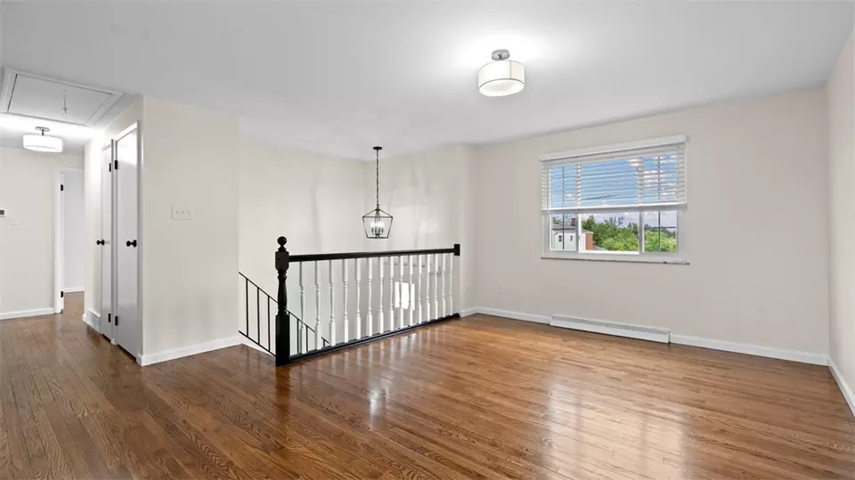 202 Win Ridge Dr, Coraopolis, PA 15108 photo 2