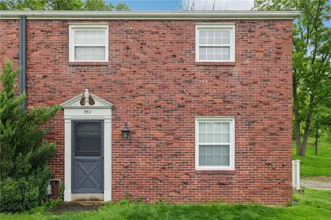 550 Mcclane Farm Rd, Washington, PA 15301
