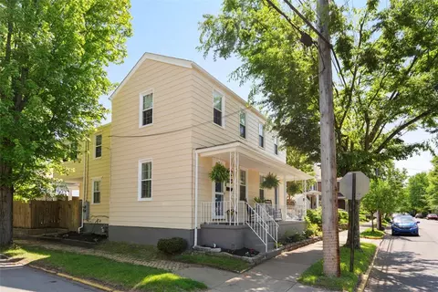 701 Thorn St, Sewickley, PA 15143