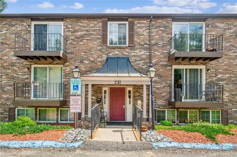 231 Coxcomb Hill Rd #3, New Kensington, PA 15068