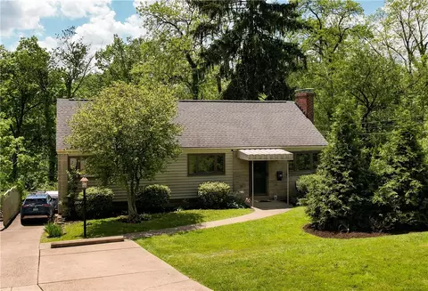 1004 Lindendale, Pittsburgh, PA 15243