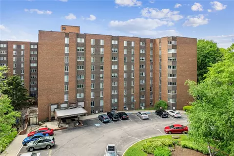 5 Bayard Rd #212, Pittsburgh, PA 15213