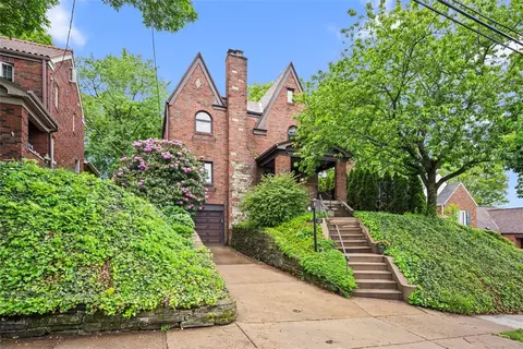 529 Hillcrest Pl, Pittsburgh, PA 15216