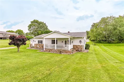 103 Peanut St, Derry, PA 15627