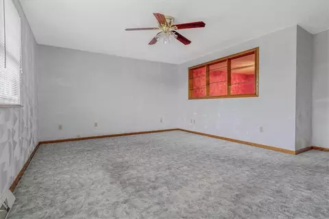 Living - 4225 Stratford Dr, Irwin, PA 15642 photo 1 of 6