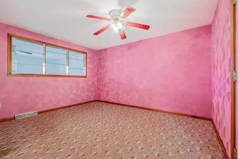Bedroom - 4225 Stratford Dr, Irwin, PA 15642 photo 1 of 7