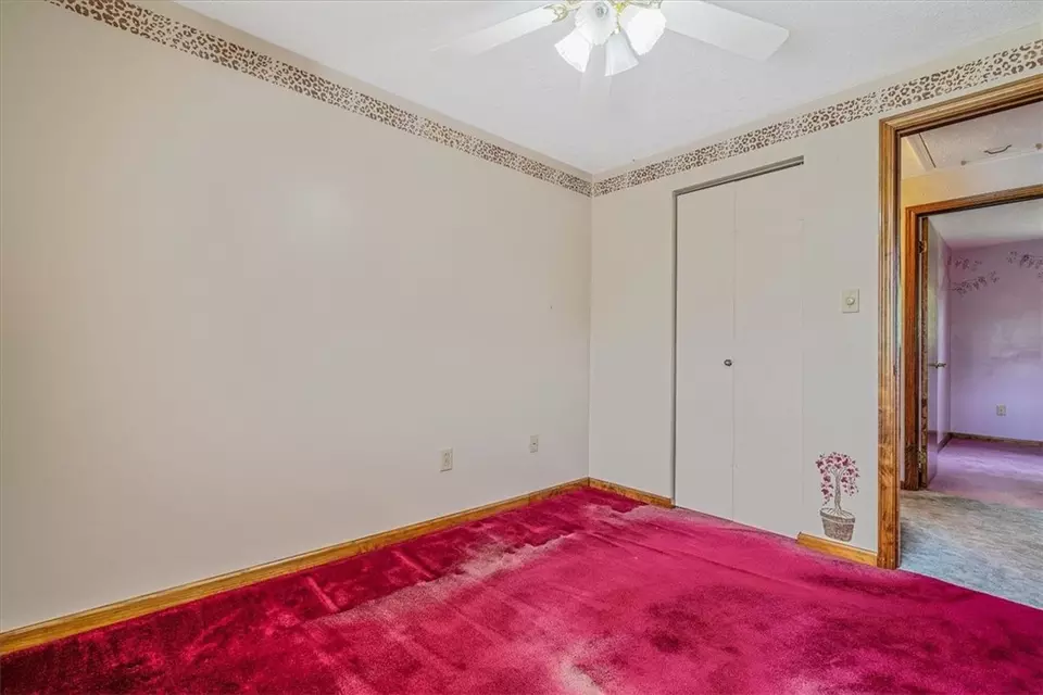 Bedroom - 4225 Stratford Dr, Irwin, PA 15642 photo 7 of 7