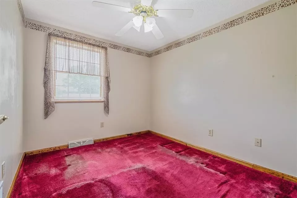 Bedroom - 4225 Stratford Dr, Irwin, PA 15642 photo 6 of 7