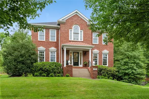 114 Golfview Dr, Gibsonia, PA 15044