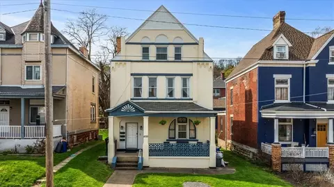 1035 Chislett St, Pittsburgh, PA 15206