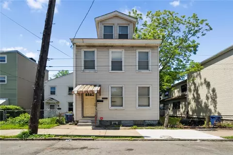 2921 Shadeland Ave, Pittsburgh, PA 15212