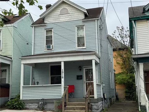 1916 Mcclure St, Homestead, PA 15120