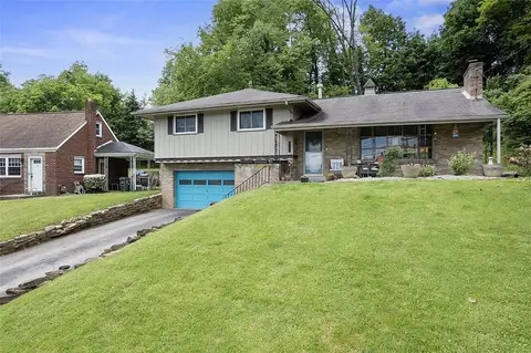 426 Oliver Dr, White Oak, PA 15131