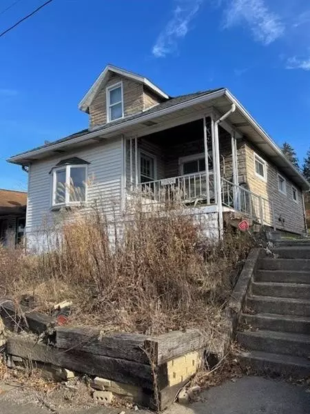2004 Victoria Ave, New Kensington, PA 15068