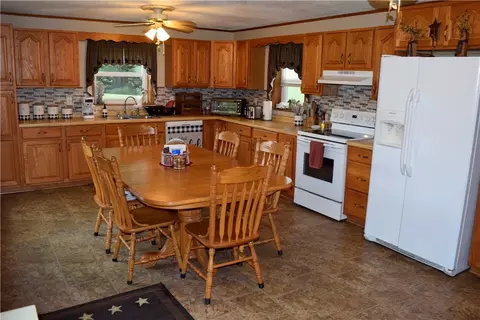 Kitchen - 333 Baum Rd, Derry, PA 15627 photo 3 of 3