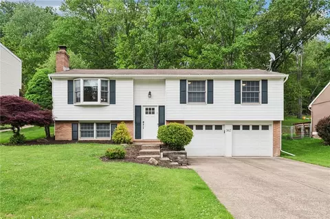 362 Fruitwood Dr, Bethel Park, PA 15102