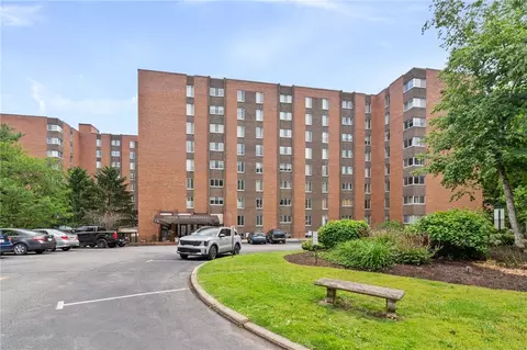 5 Bayard Rd #206, Pittsburgh, PA 15213