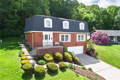 110 Ardennes Ct, Trafford, PA 15085