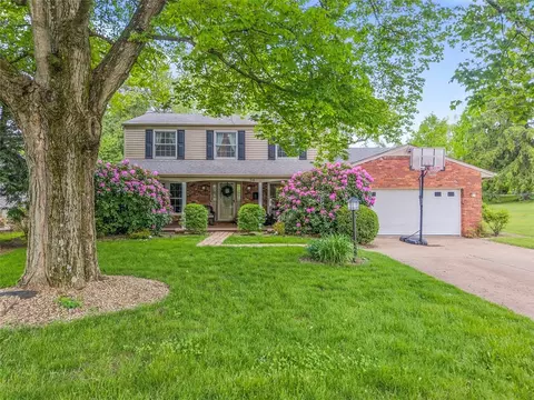 38 Elwyn Ave, Carnegie, PA 15106