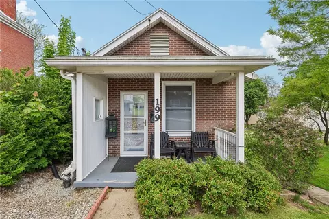 199 Latimer Ave, Strabane, PA 15363