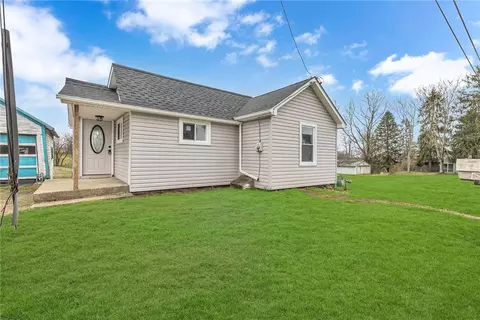 6301 Tuscarawas Rd, Industry, PA 15052