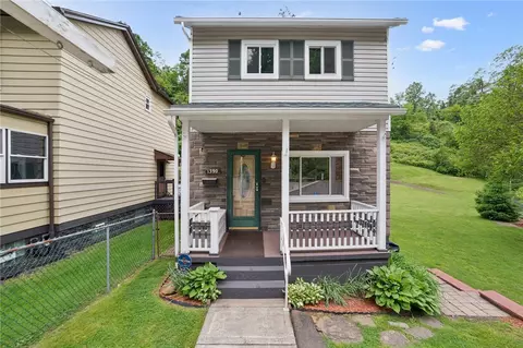 1390 Ravine St, Homestead, PA 15120