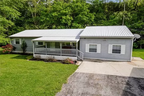 431 Mount Morris Rd, Mount Morris, PA 15349