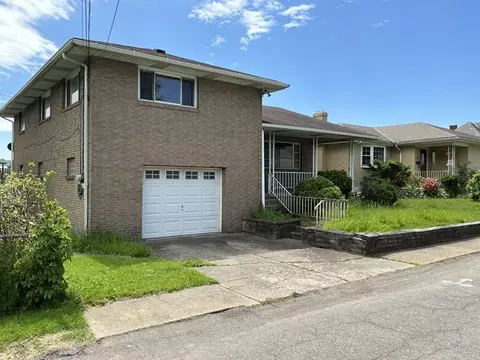 13 Schoen St, Mckees Rocks, PA 15136