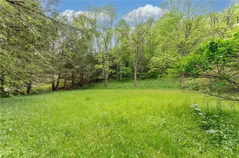 309 Dark Hollow Rd, Confluence, PA 15424