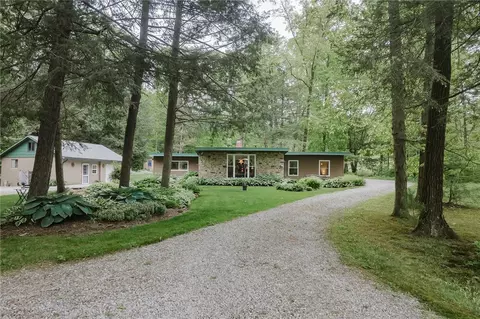 2268 Spruce Rd, Cherry Tree, PA 15724