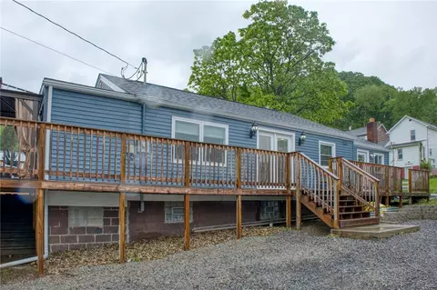 22 Cross Creek Rd, Avella, PA 15312