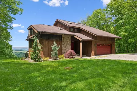194 Horseshoe Bend Rd, Acme, PA 15610