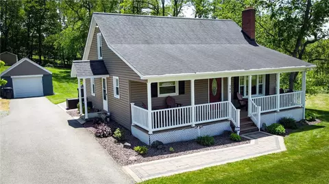 306 Chicora Rd, Butler, PA 16001