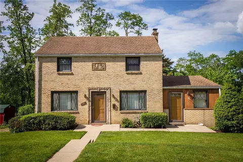 122 Heather Dr, Bethel Park, PA 15102