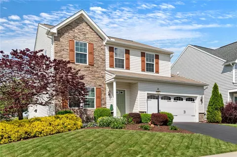 101 Village Cir, Oakdale, PA 15071