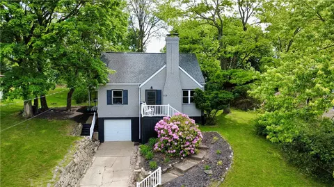 608 Wible Run Rd, Shaler, PA 15209